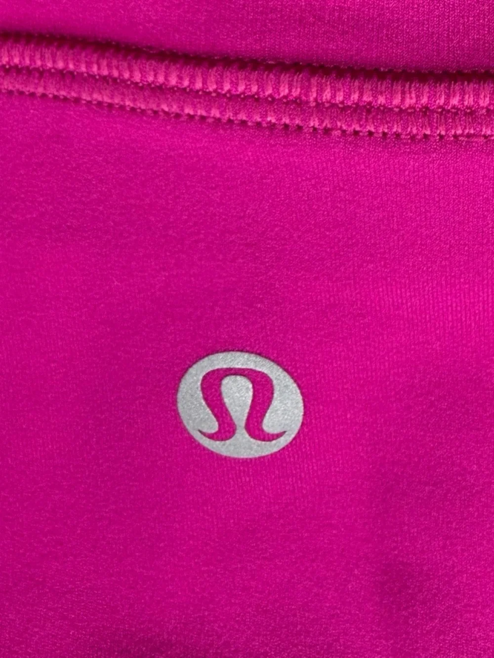 Lululemon Align V-Neck Bra – Magenta/Pink Size 10